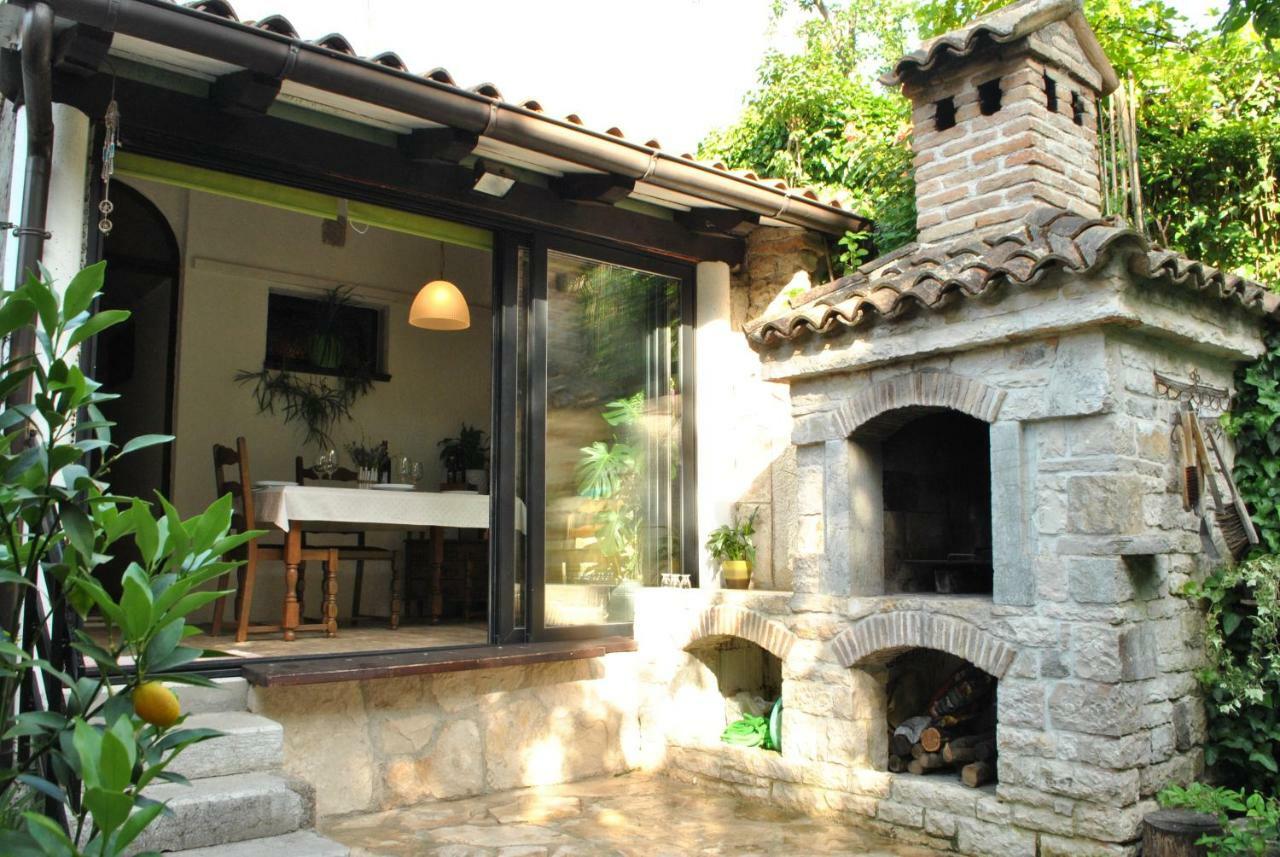 Old Town Uspon Apartman Póla Kültér fotó
